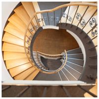 Wendeltreppe im Treppenhaus des StartWerk-A
