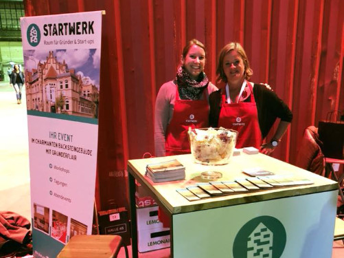 StartWerk-Messestand und -Team auf der Konekt 2017 in Mainz