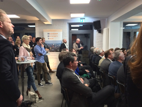 Besucher des Wiesbadener Wirtschaftsdialog im StartWerk-A